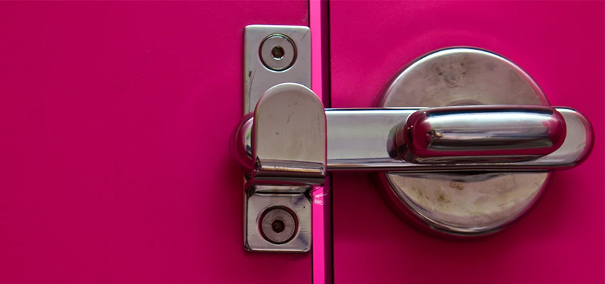 Childproof Gate Lock in San Marino, California